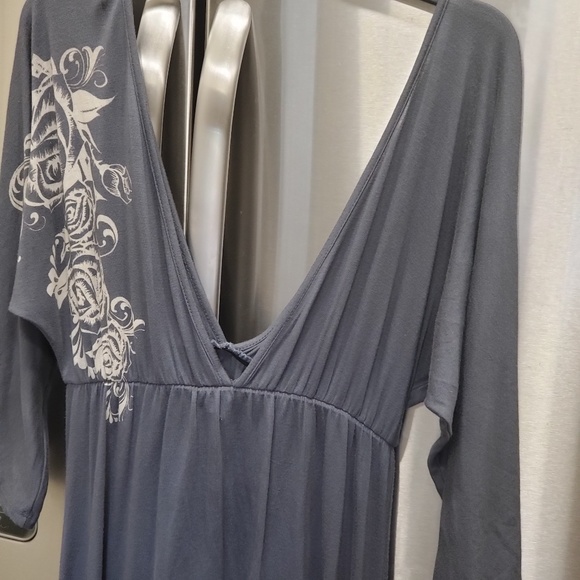 Gray color top - Picture 2 of 6